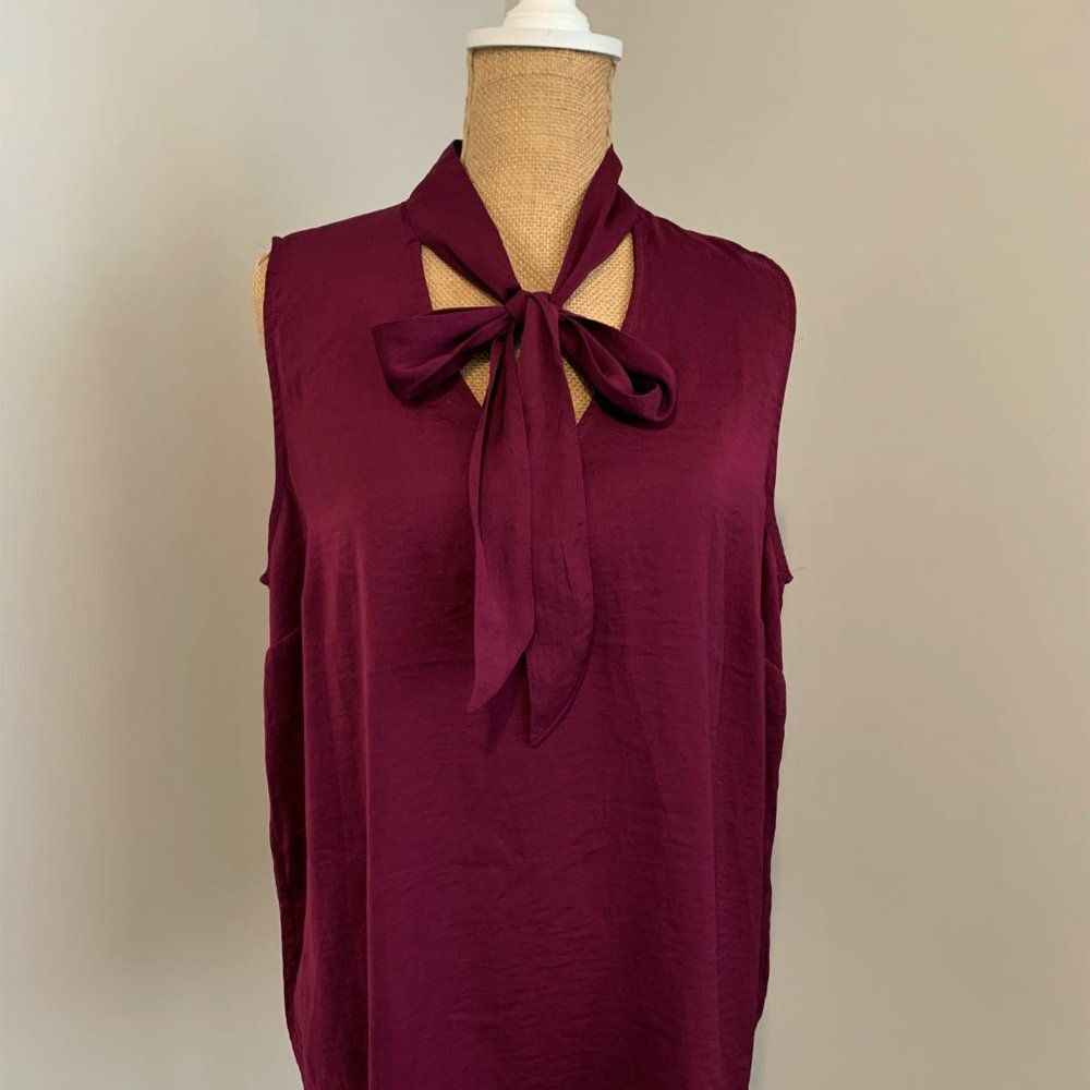 Banana Republic Women Top Petite Size PL Purple Tie Collar Sleeveless Office